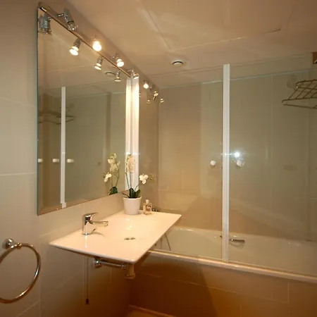 Apartment Lets Holidays Ancora Tossa de Mar